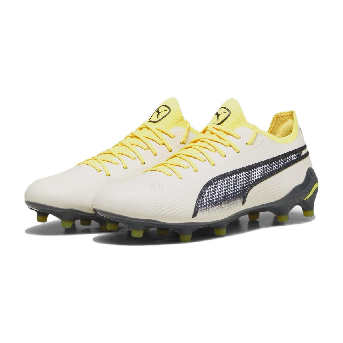 PUMA King Ultimate