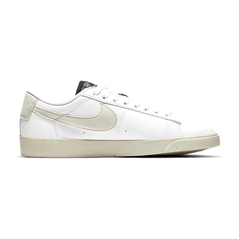 Nike Blazer Low SE White Black