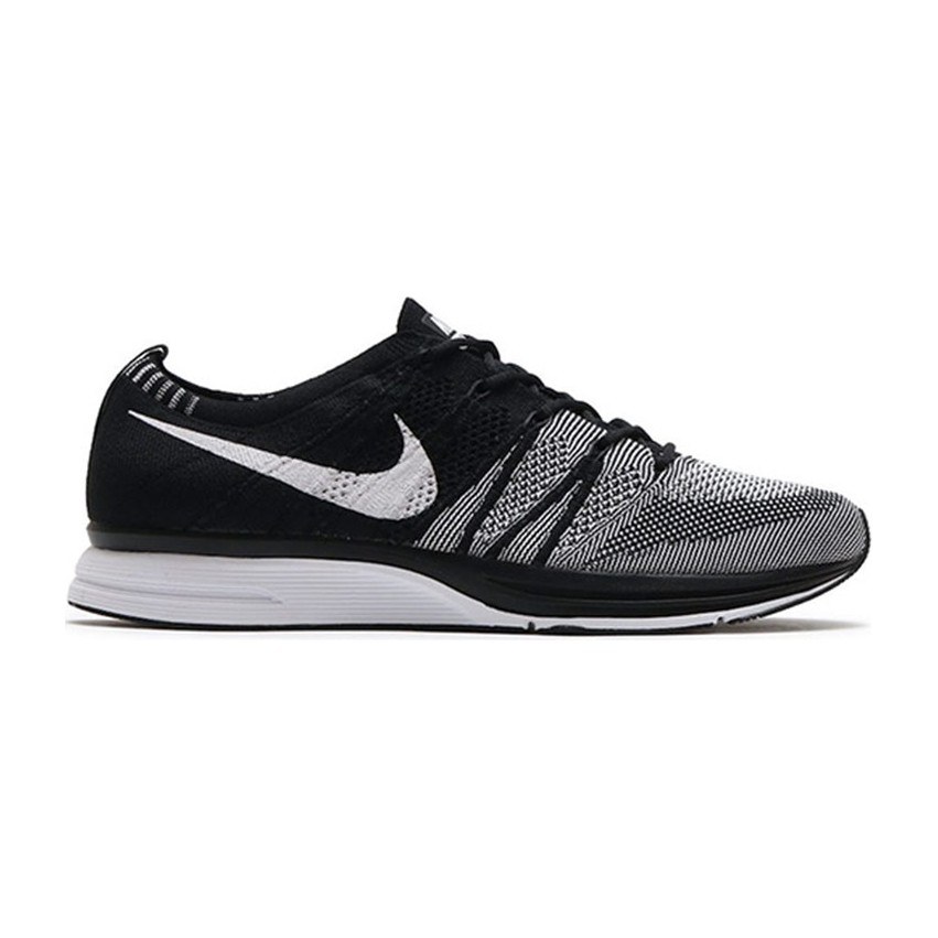Nike Flyknit Trainer Oreo