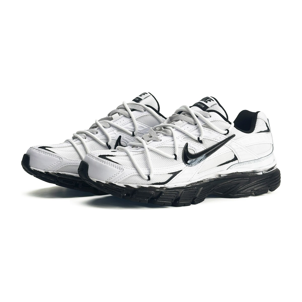 Nike Initiator