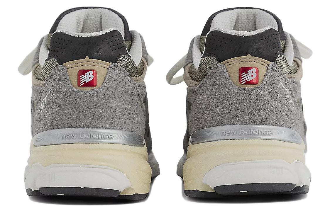 New Balance 990 V3