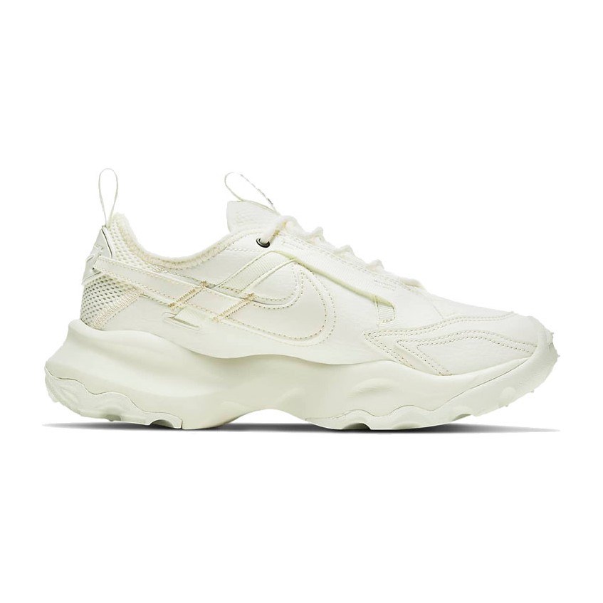 Nike TC 7900
