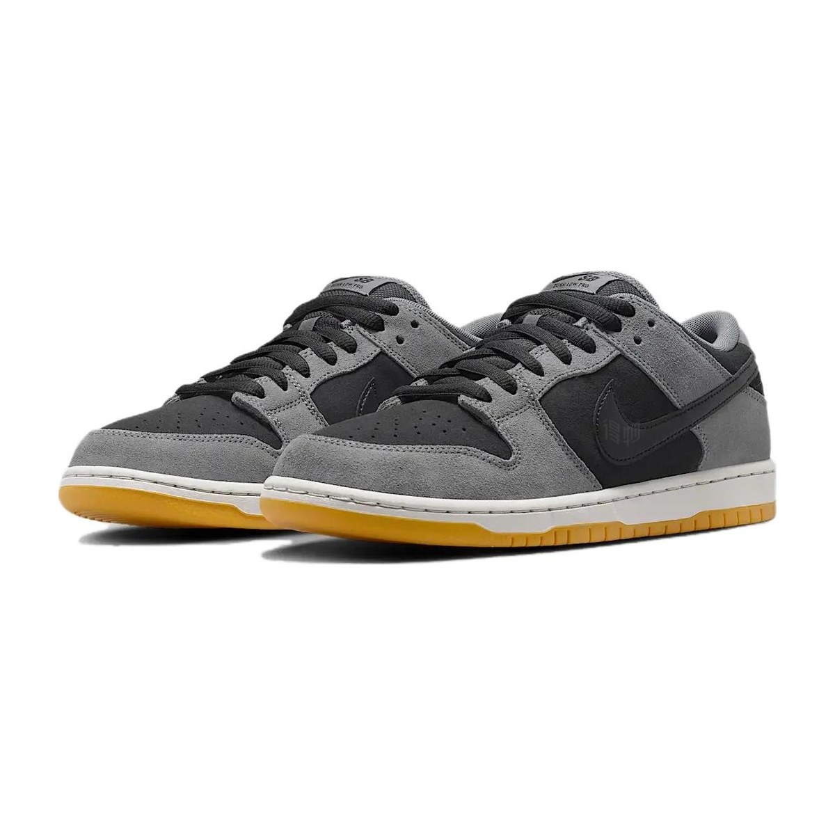 Nike SB Dunk Low "Dark Smoke Grey"