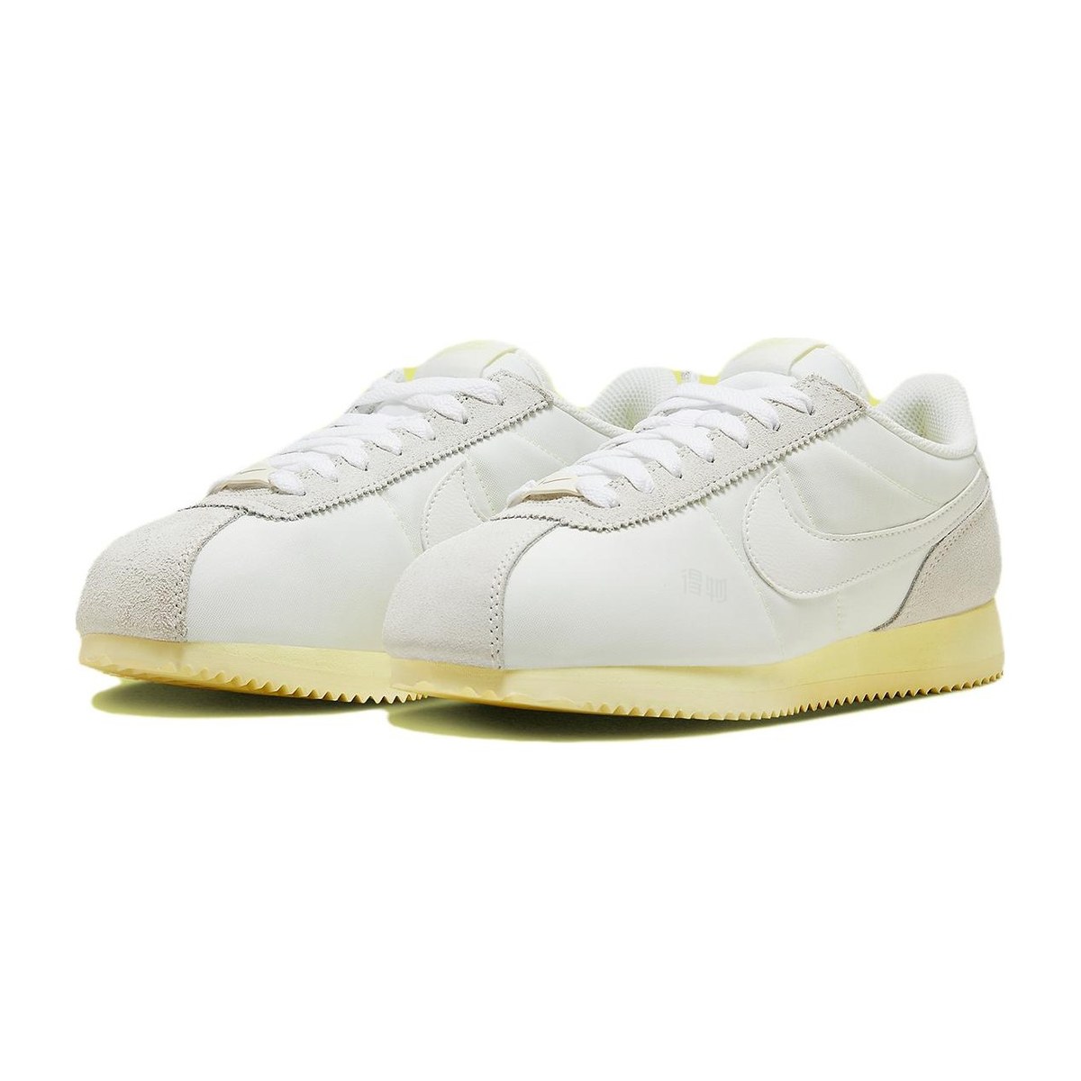 Nike Cortez White