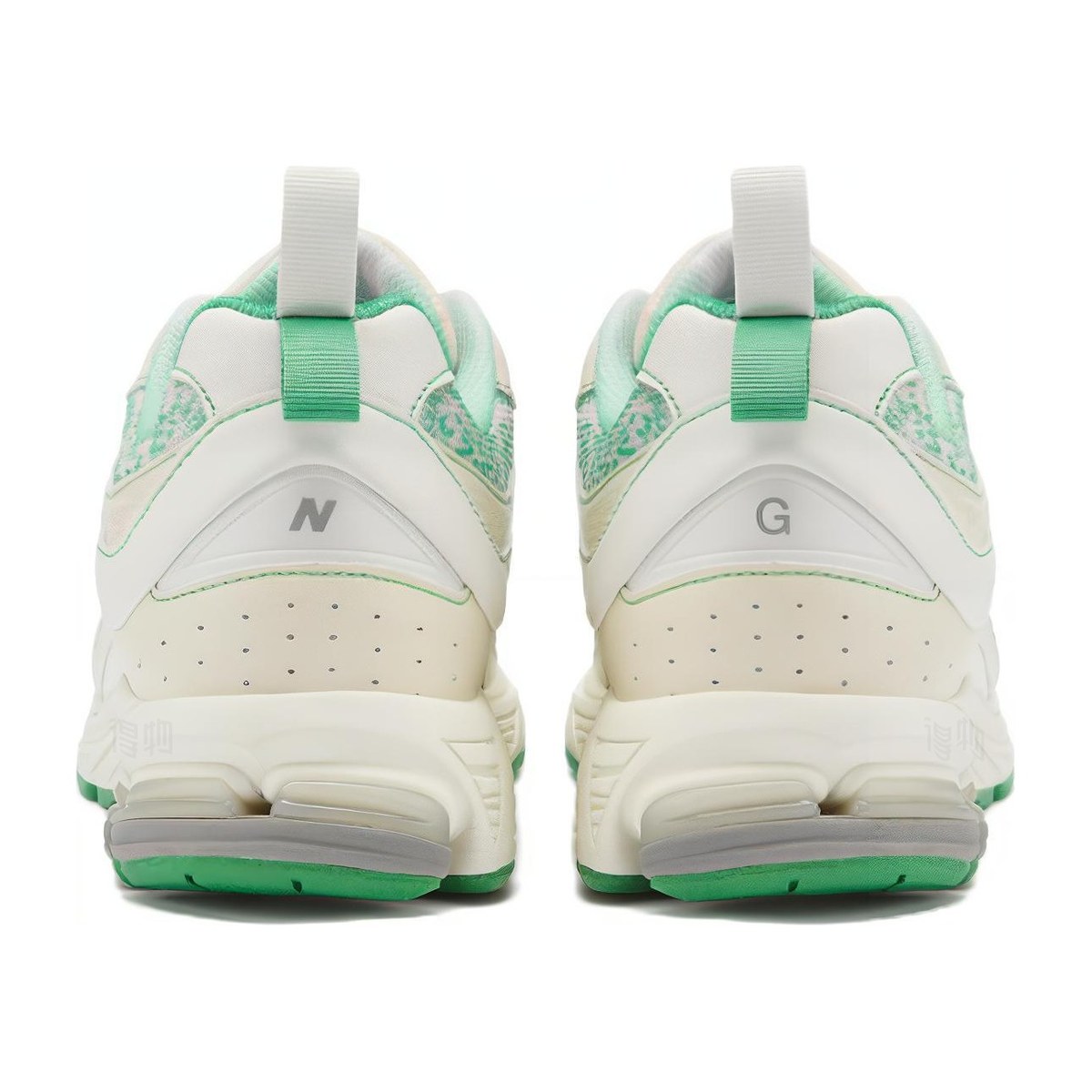 GANNI x New Balance 2002R