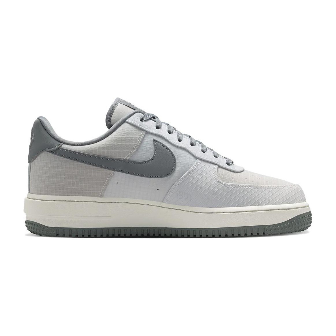 Nike Air Force 1 LX Vibram