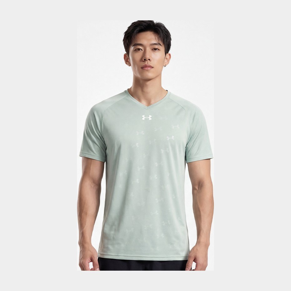 Under Armour T