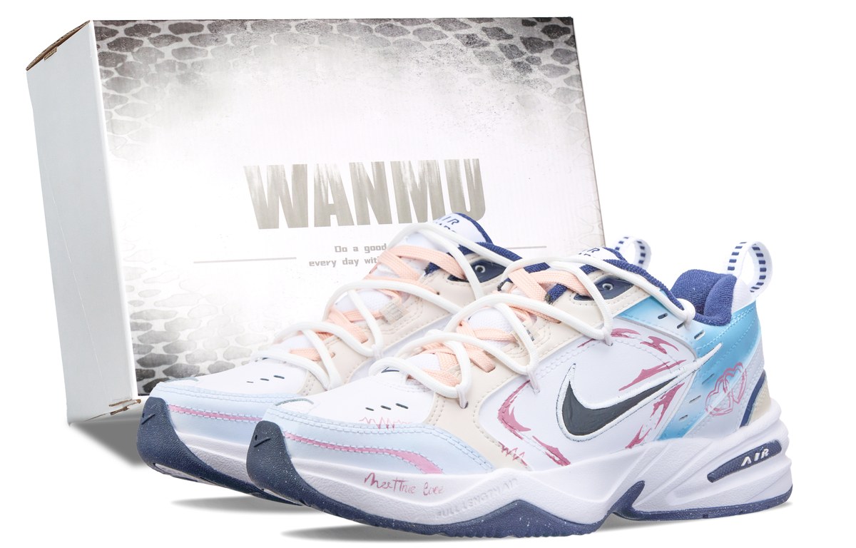 Nike Air Monarch 4