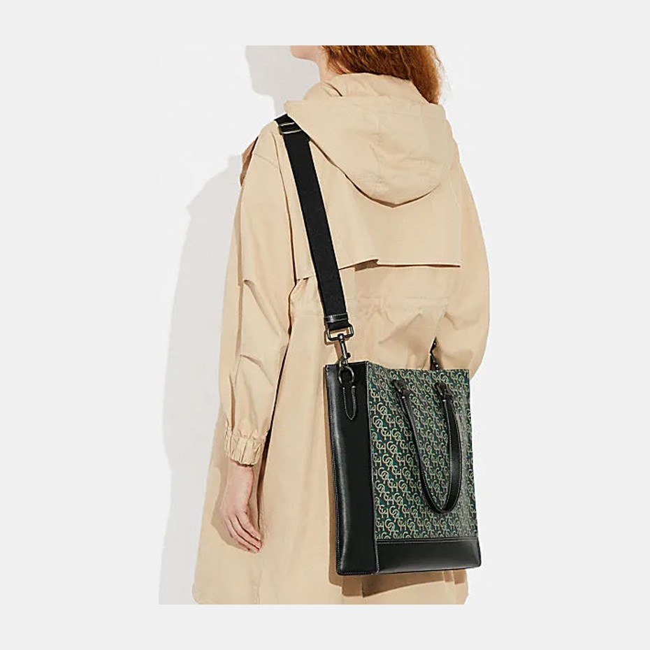COACH Graham 36 Black