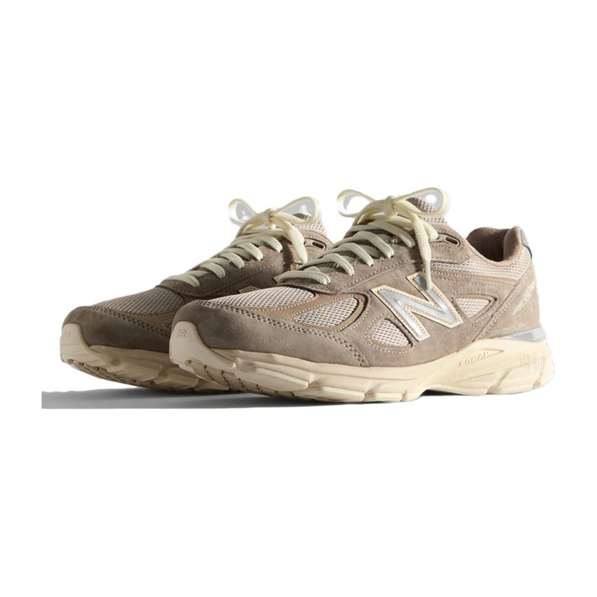 KITH x New Balance 990 V4 KT4