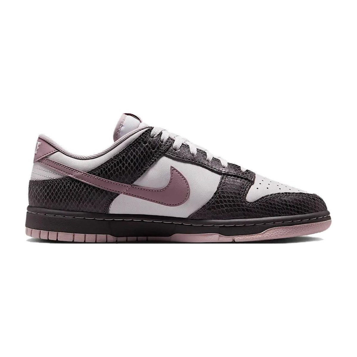 Nike Dunk Low SE "Medium Ash"