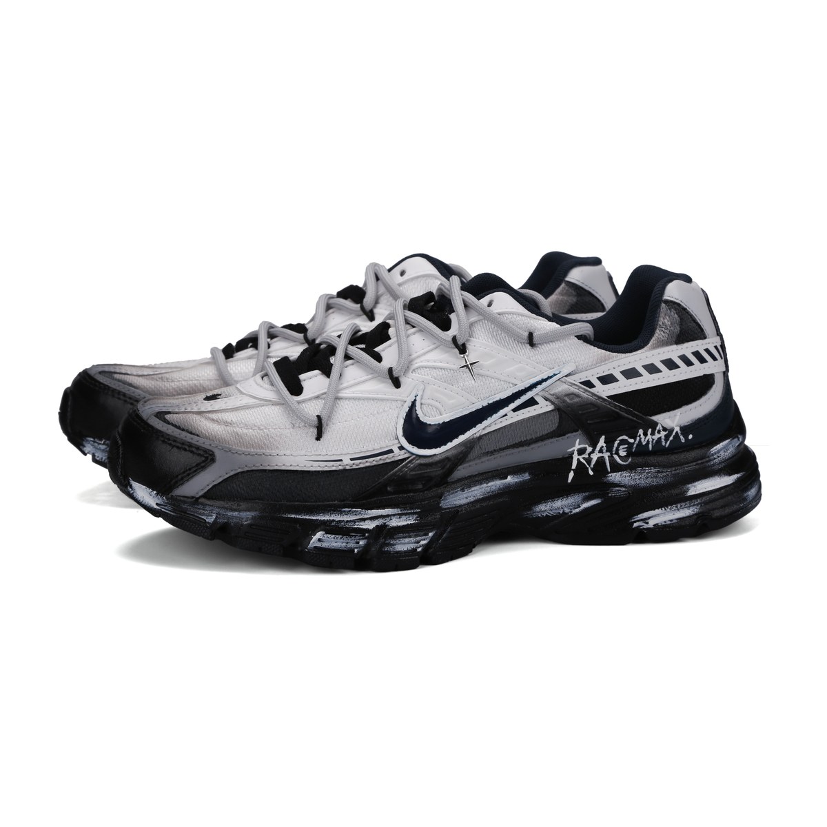 Nike Initiator