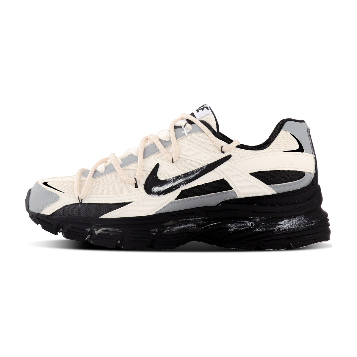 Nike Initiator