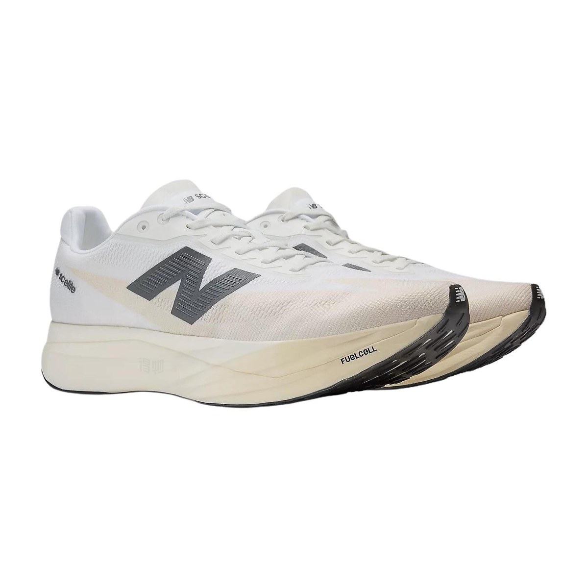 New Balance FuelCell SuperComp Elite v5