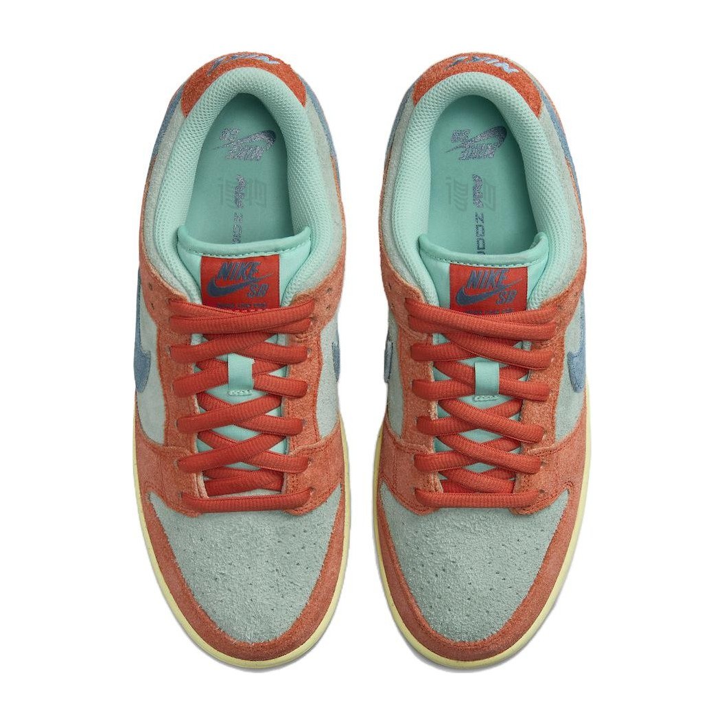 Nike Dunk SB "Orange and Emerald Rise"