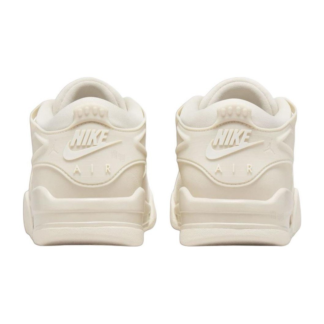 Jordan Air Jordan 4 WMNS "Legend Light Brown"