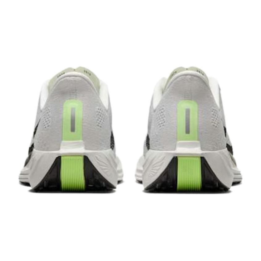 Nike Pegasus Plus