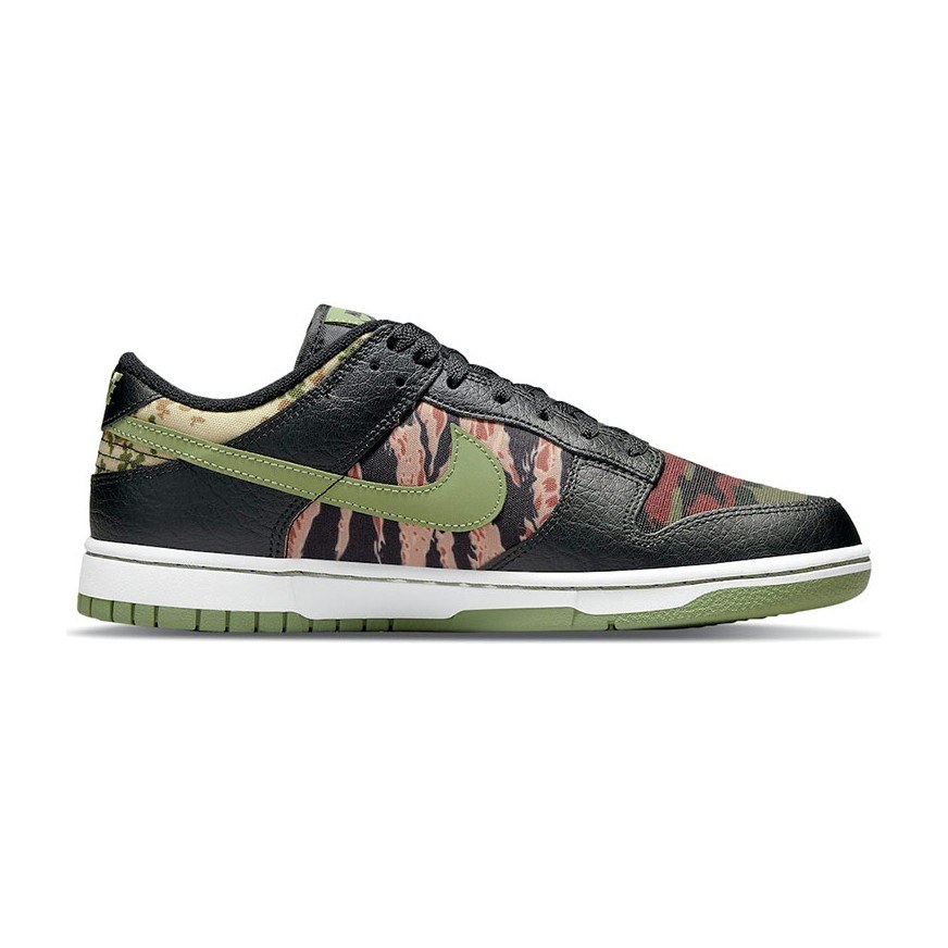 Nike Dunk Low SE "Black Multi-Camo"
