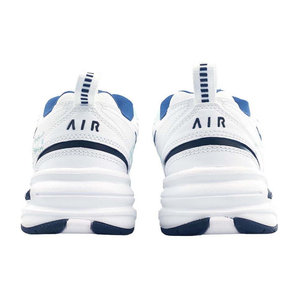 Nike Air Monarch 4