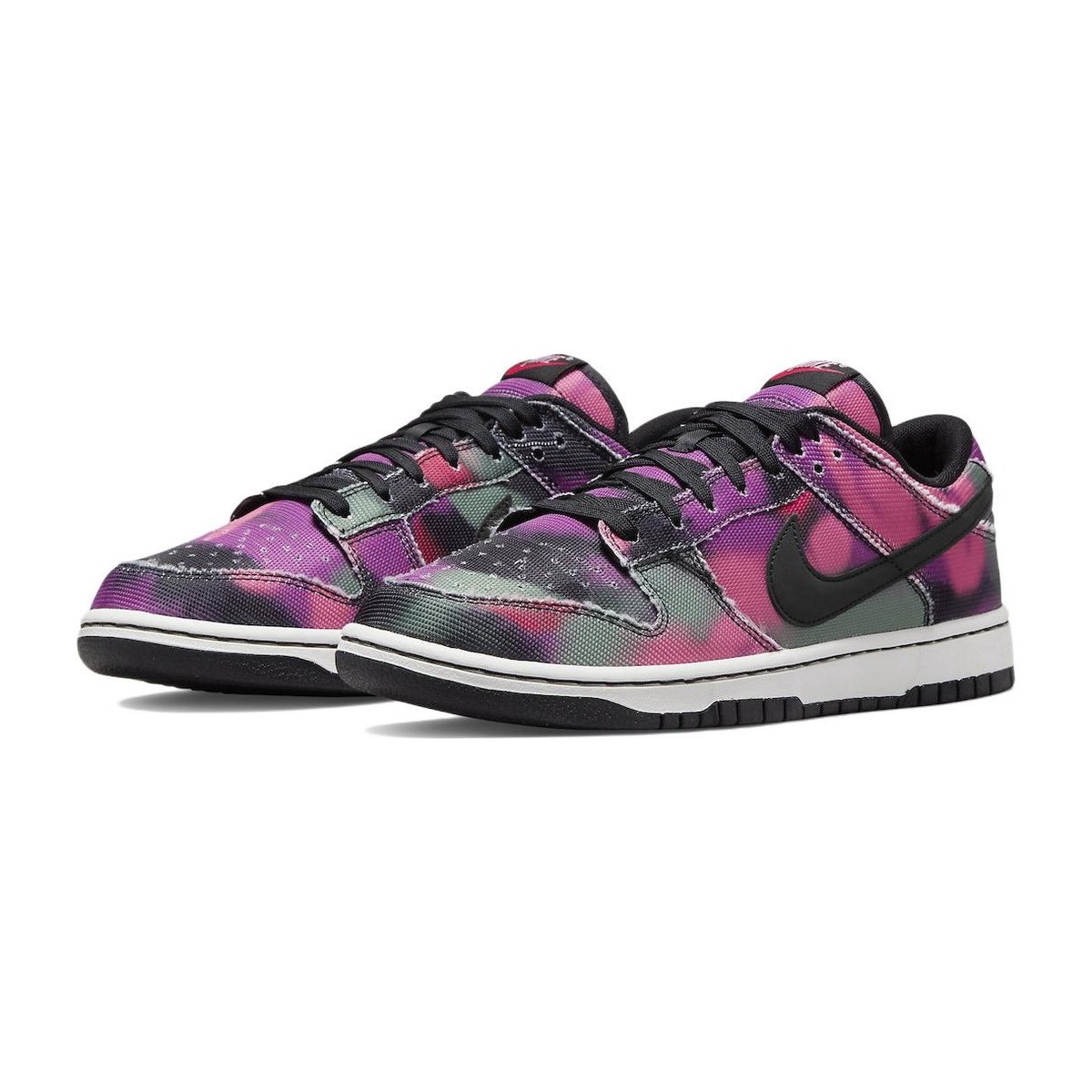 Nike Dunk Low PRM "Graffiti"