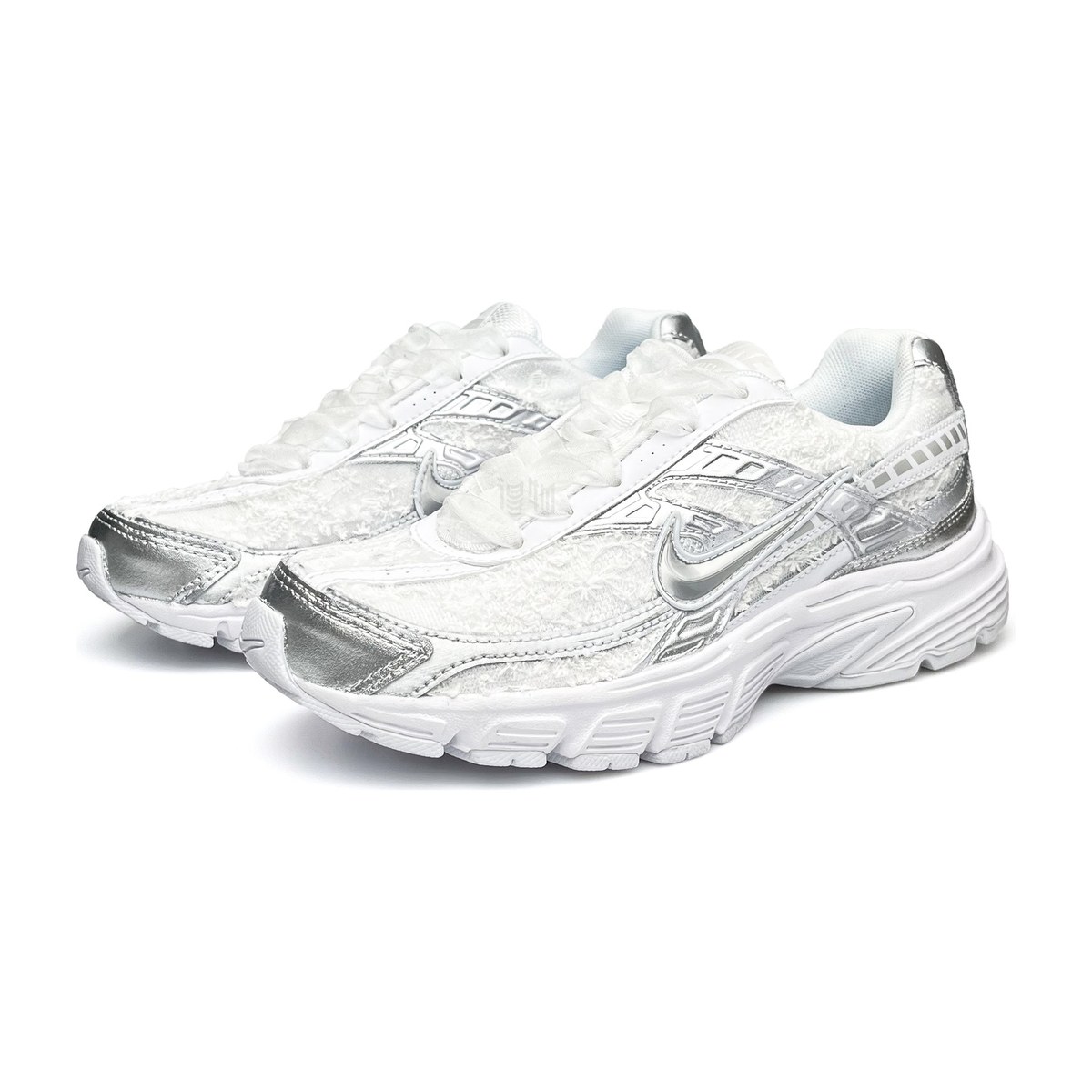 Nike Initiator
