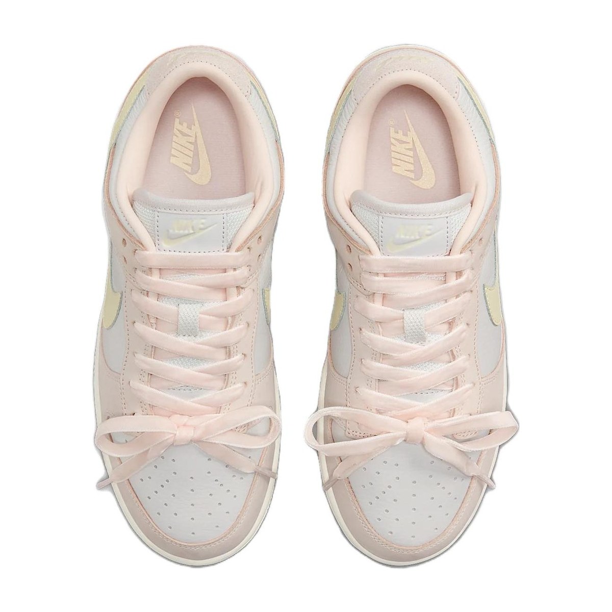 Nike Dunk Low "Light Soft Pink"