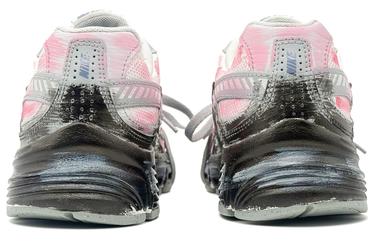 Nike Initiator