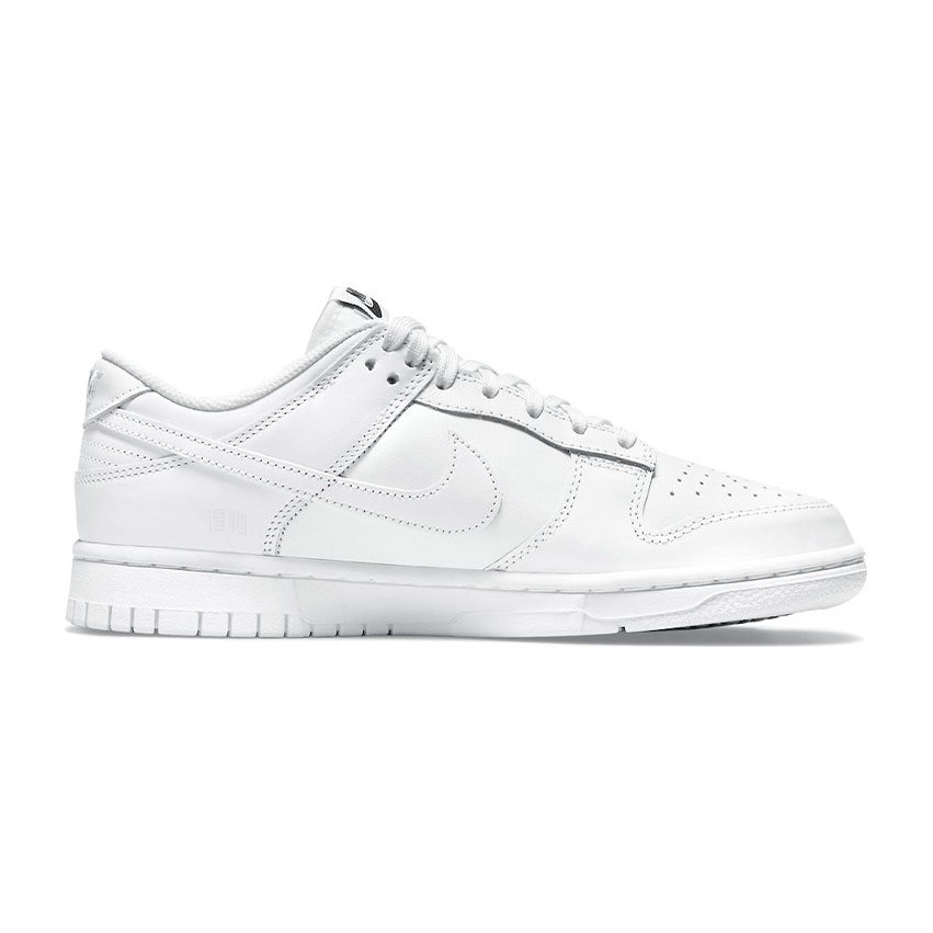 Nike Dunk Low Triple White