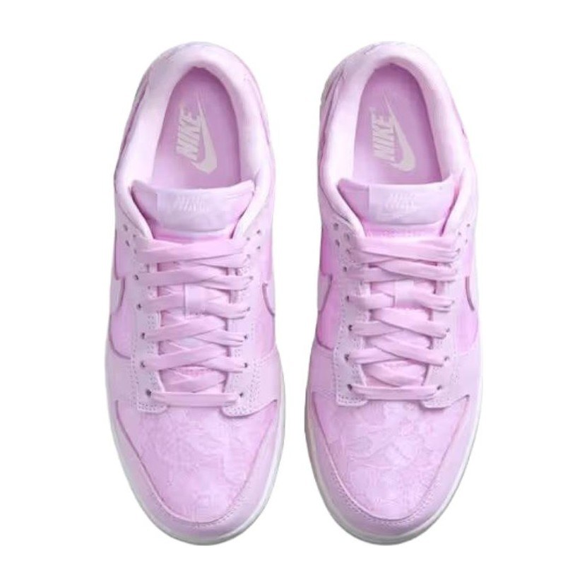 Nike Dunk Low "Lace" Pack Pink