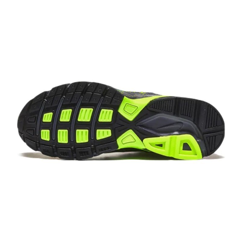 Nike Initiator