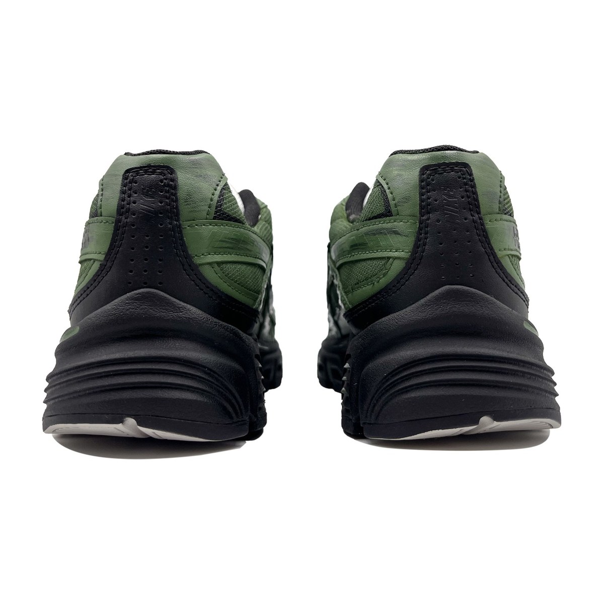 Nike Initiator