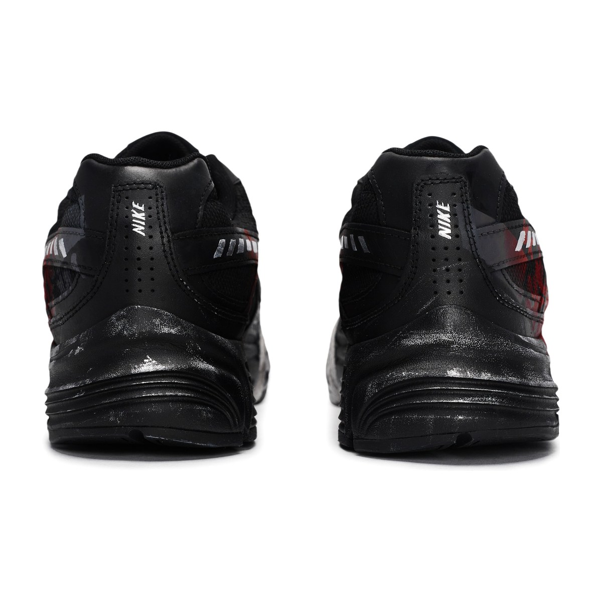 Nike Initiator
