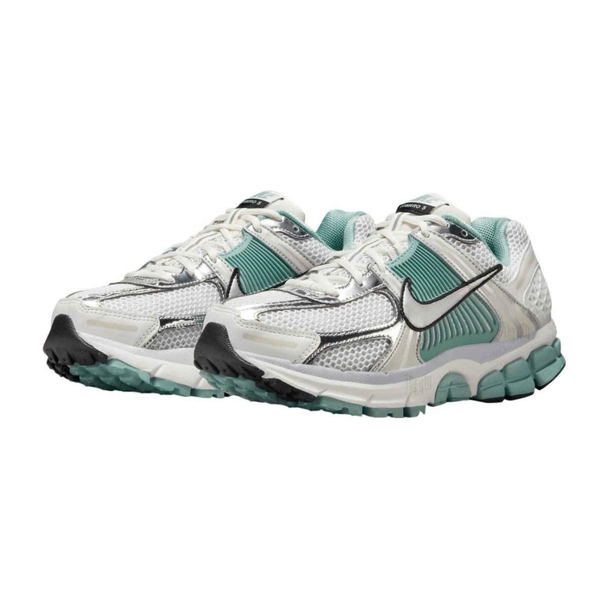 Nike Zoom Vomero 5 White Grey