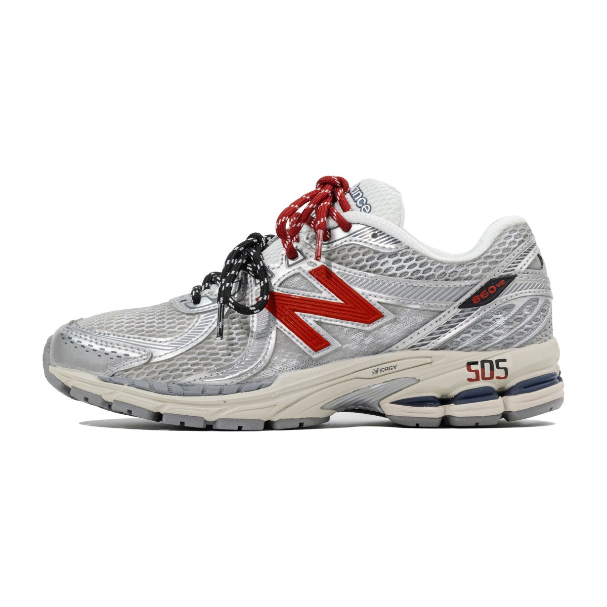 New Balance 860