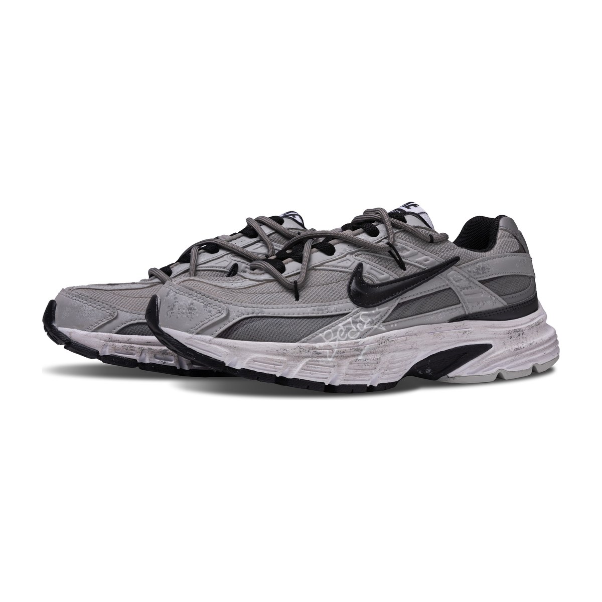 Nike Initiator