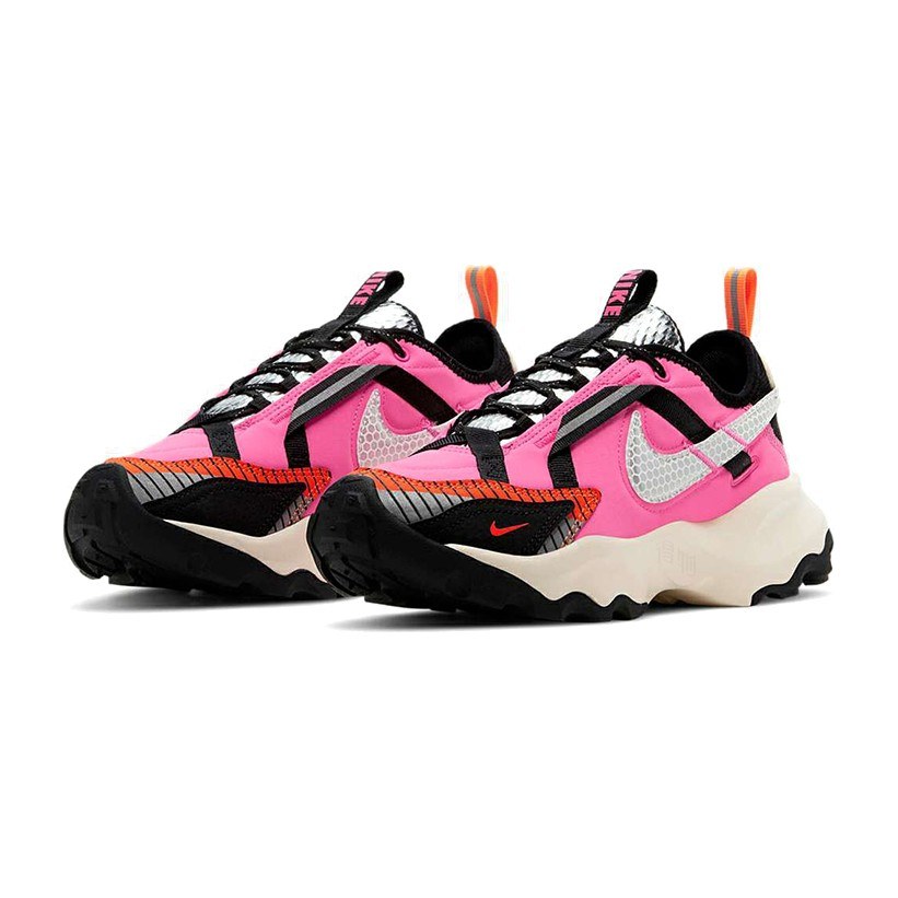 Nike TC 7900