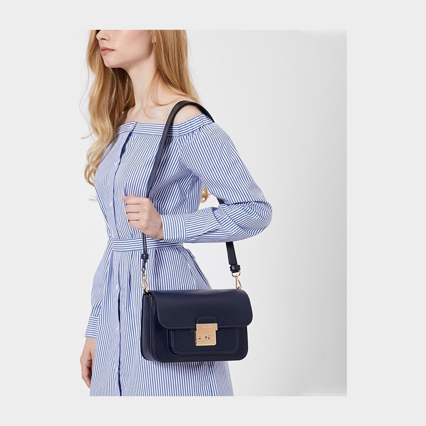 Michael Kors Sloan