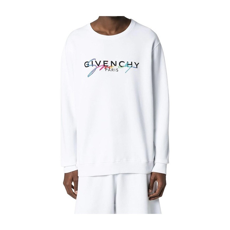 GIVENCHY