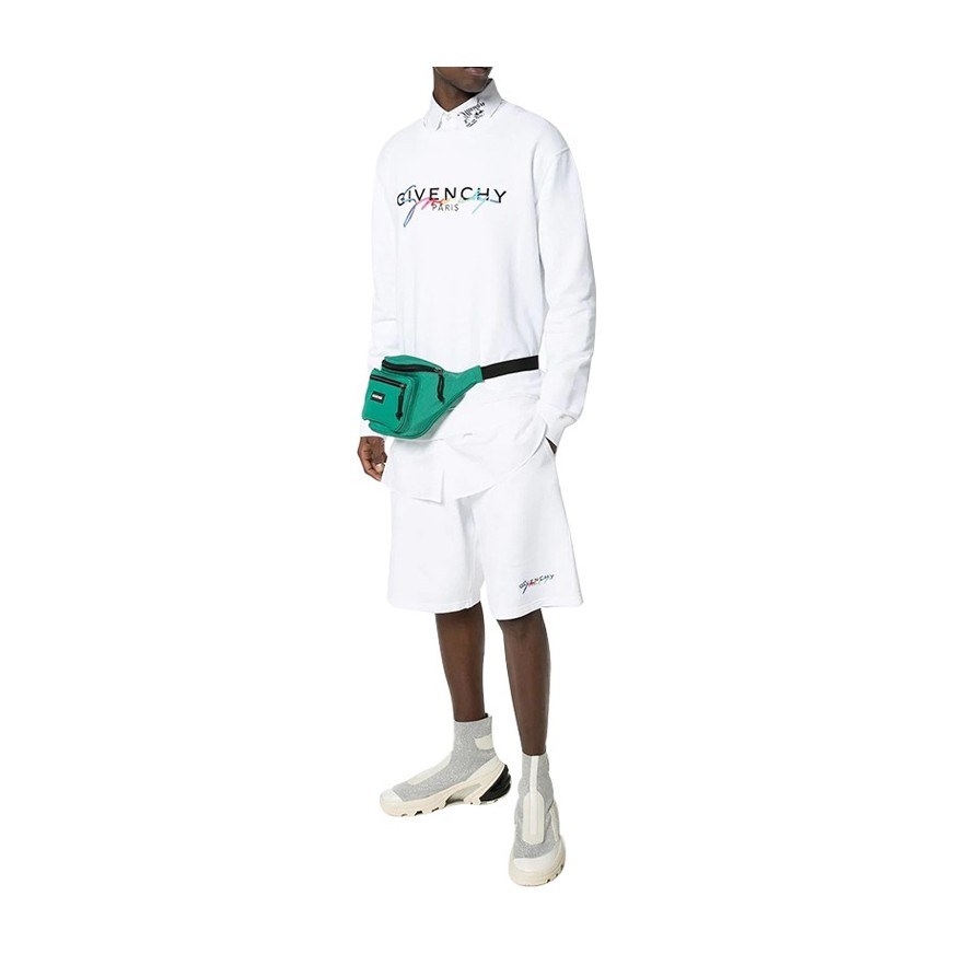 GIVENCHY