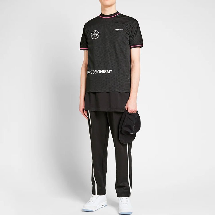 OFF-WHITE