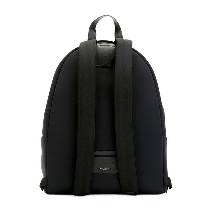 GIVENCHY