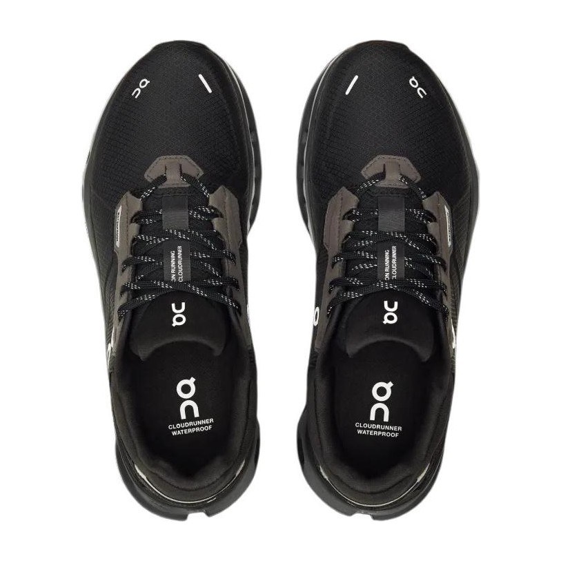 On Cloudrunner Black