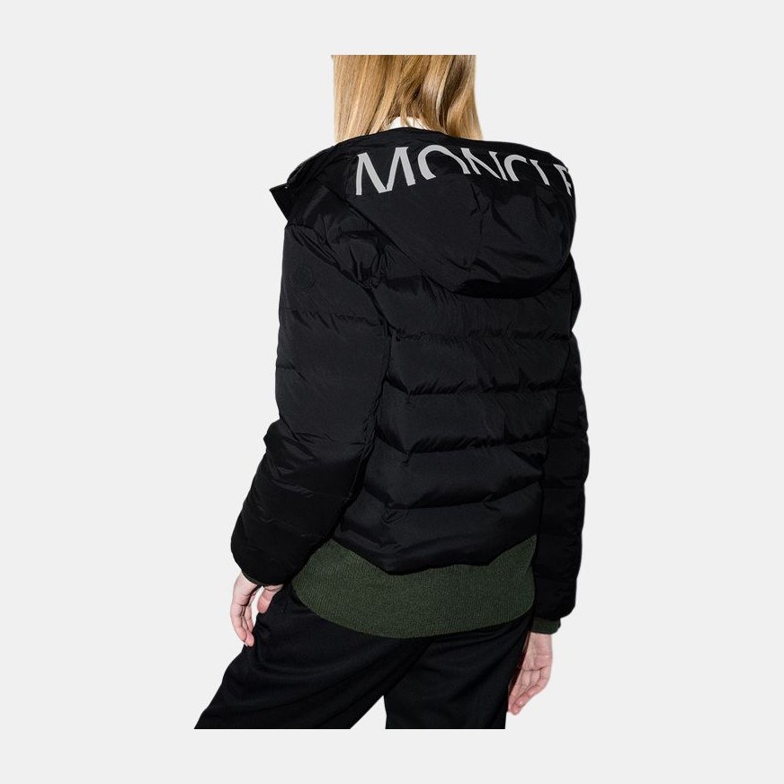 Moncler FW21 Logo