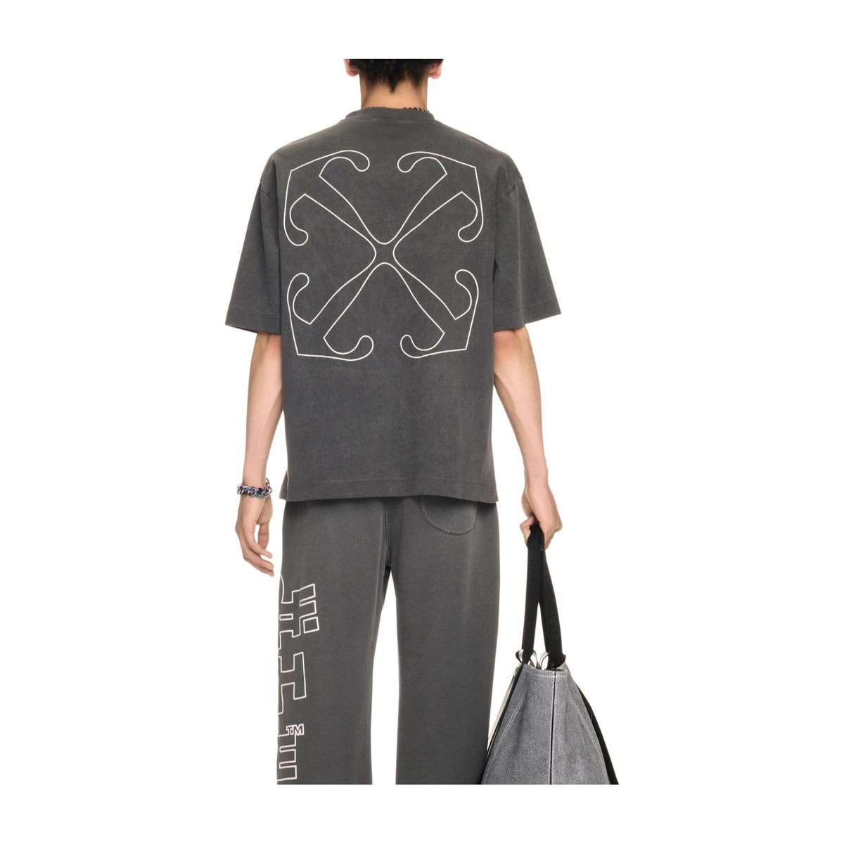 OFF-WHITE