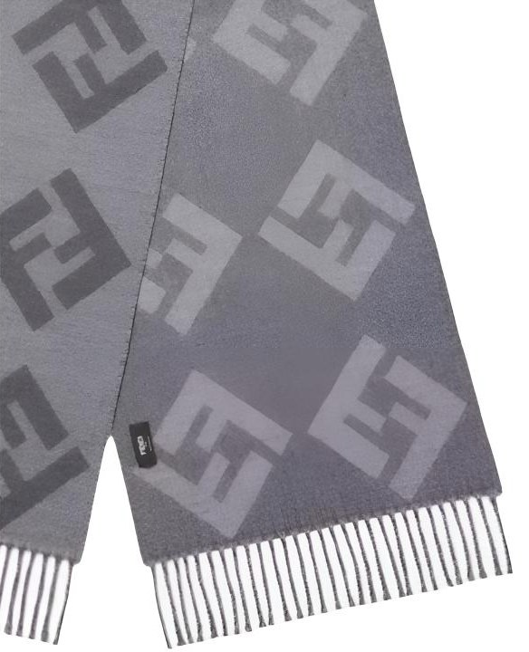 FENDI 26
