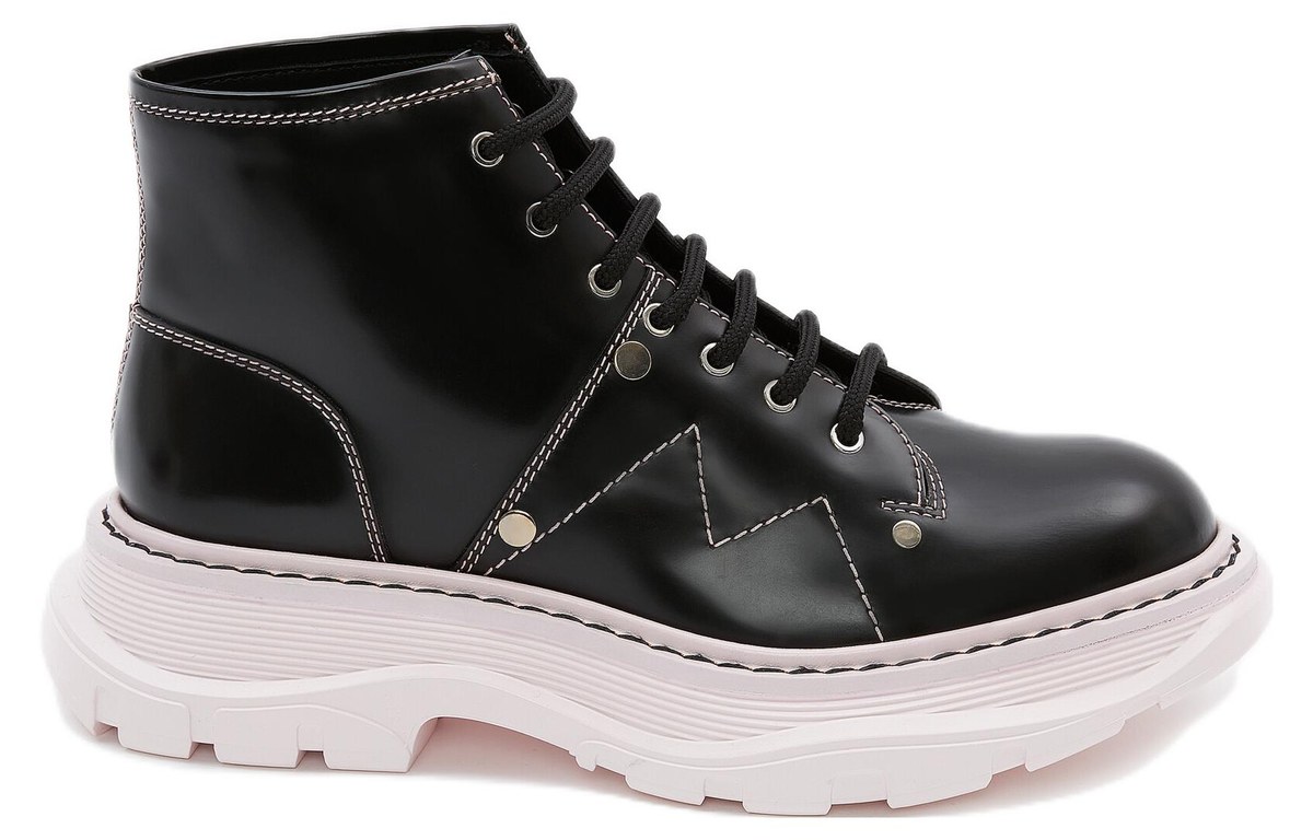 Alexander McQueen Tread Slick Boots Black