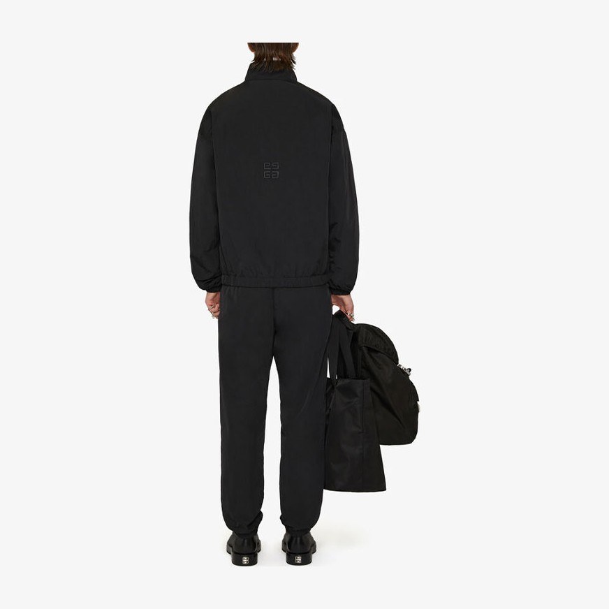 GIVENCHY