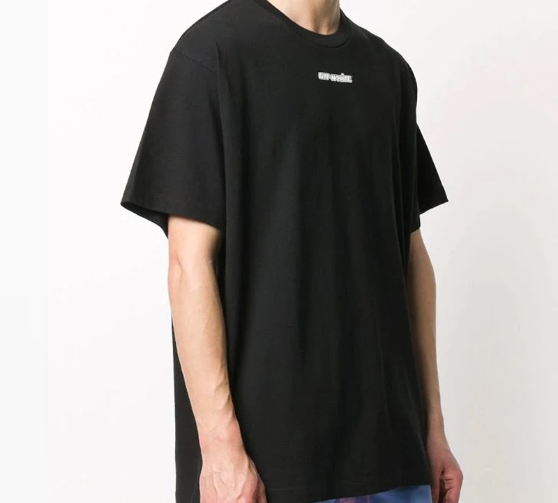 OFF-WHITE T