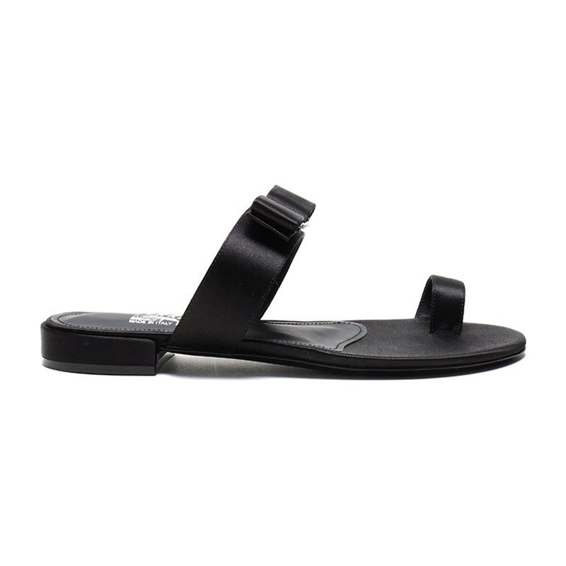 FERRAGAMO VARA