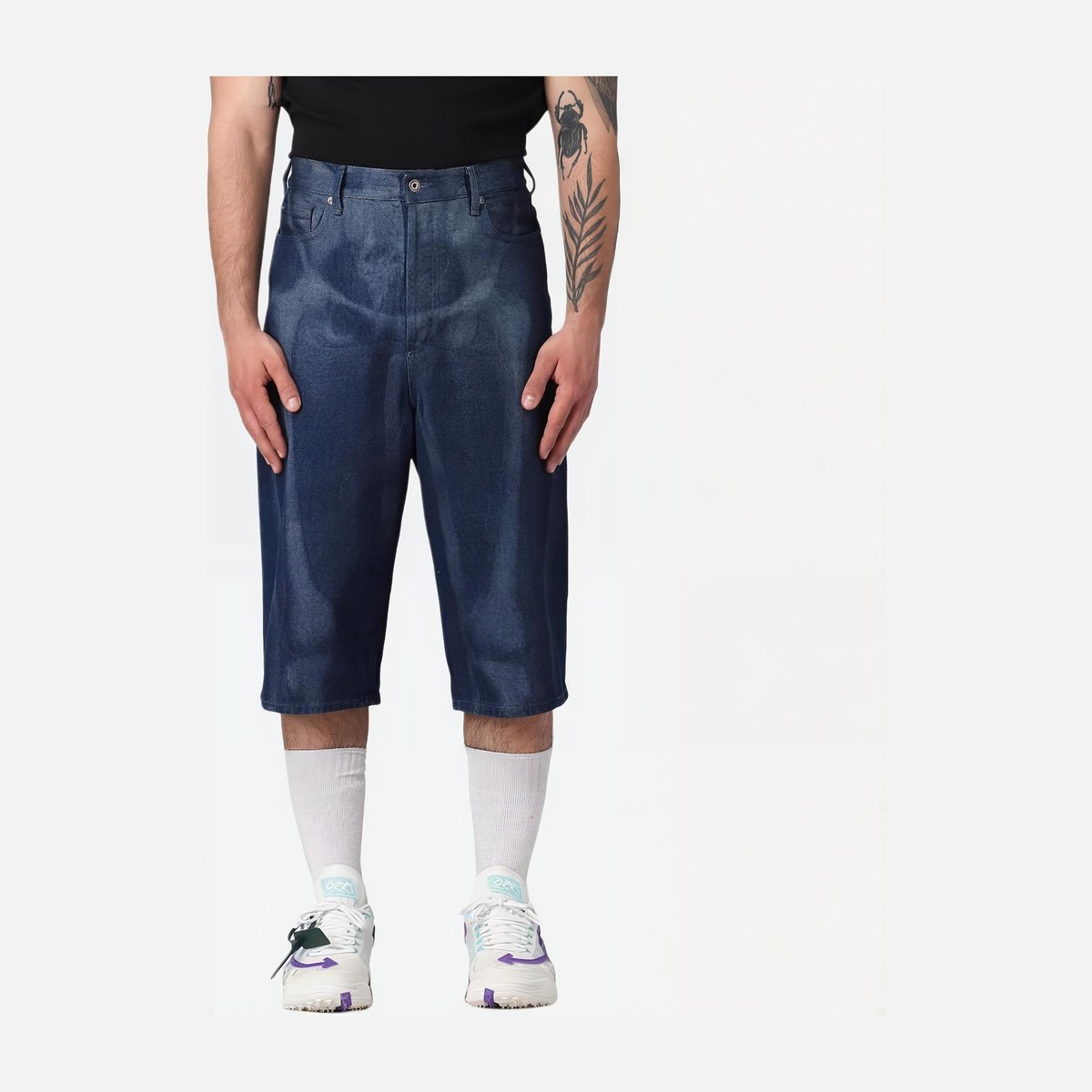 OFF-WHITE
